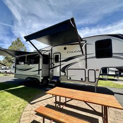2021 Keystone Cougar 29MBS 5th Wheel 