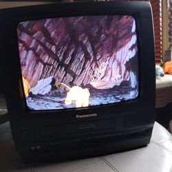 Panasonic TV and VCR Combo Works Good