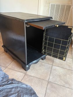 🛏️ 🏡 Moving Sale – Nightstand end table cabinet with Pull-Out Tray