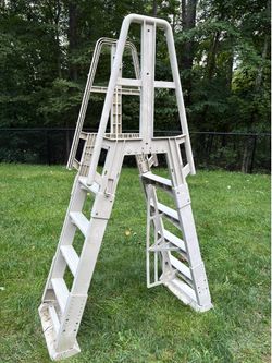 Above Ground Pool Ladder