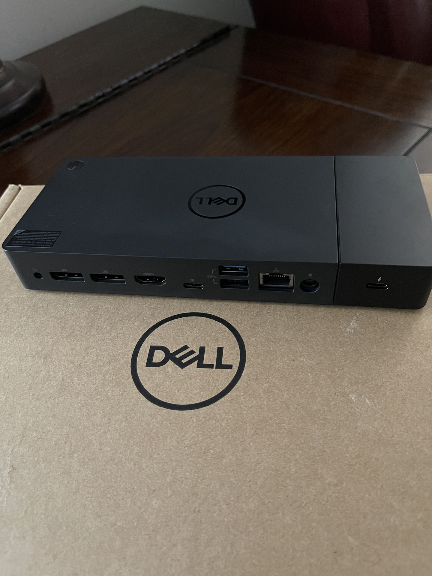 Dell Thunderbolt Dock WD19TB
