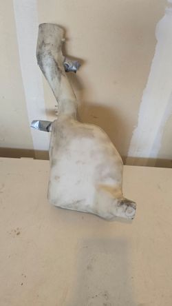 Windshield Wiper Reservoir for 92-95 Civic, 93-97 Del Sol, 94-96 Integra