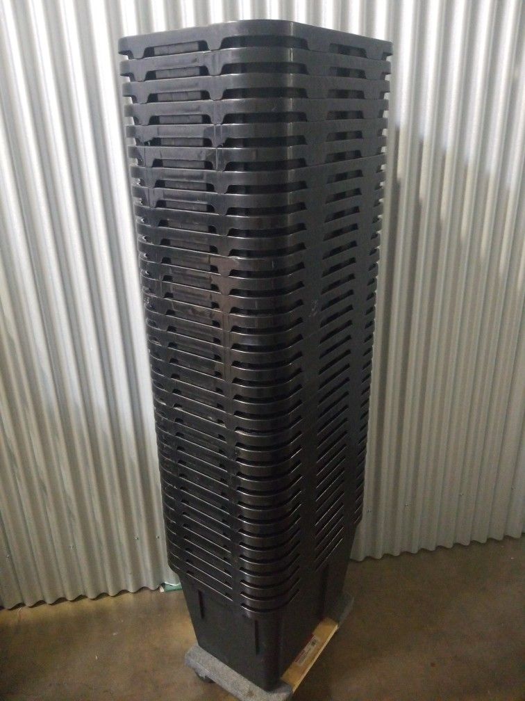 12 Gallon Storage Container With Lid