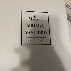 Black and White Maison Miharas