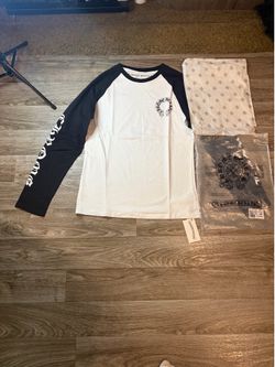 Long sleeve black and white