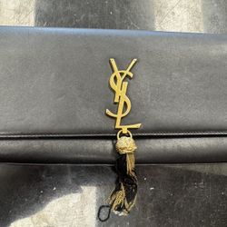 YVES SAINT LAURENT  Patent Cassandre Tassel Clutch Black
