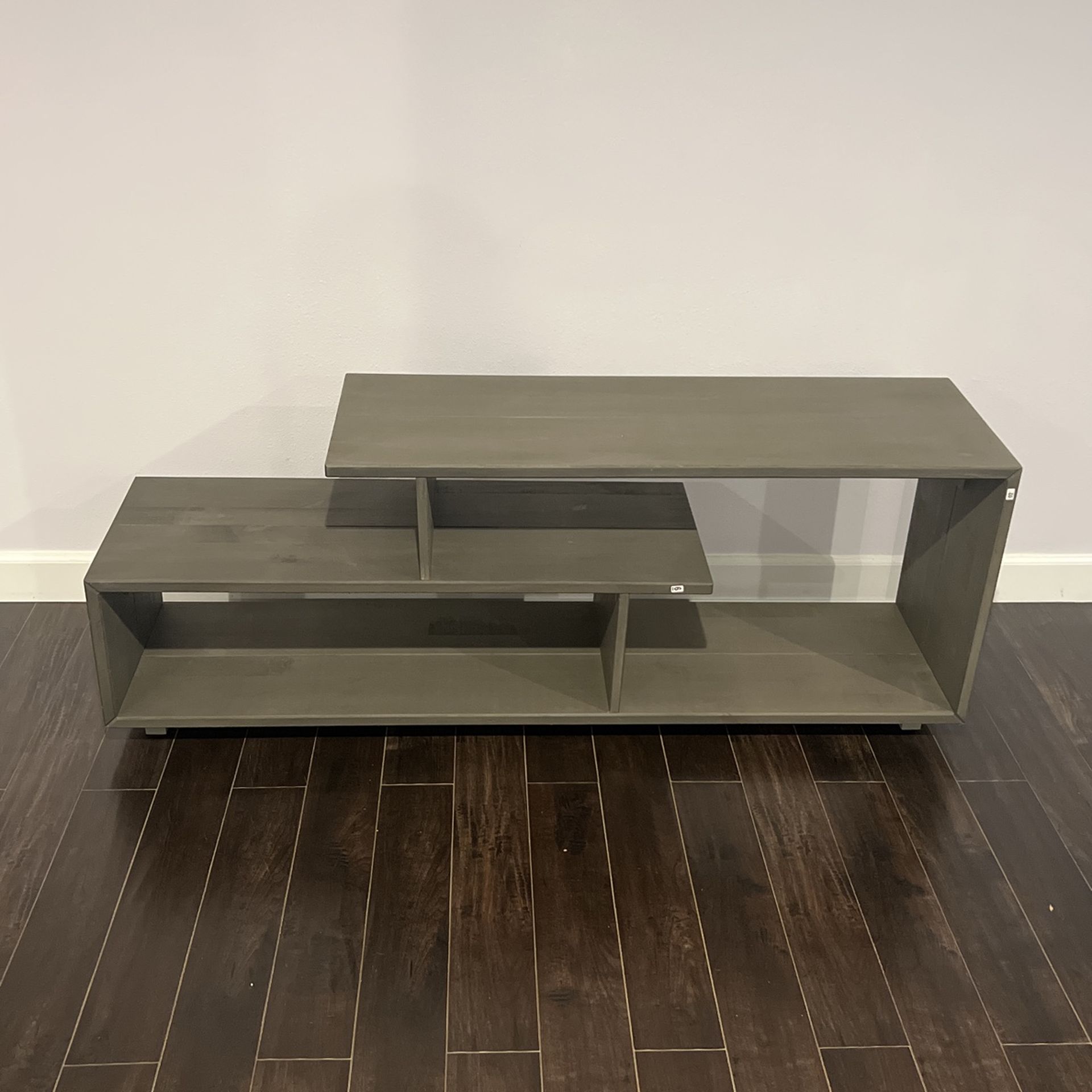 TV Stand Orgnizer