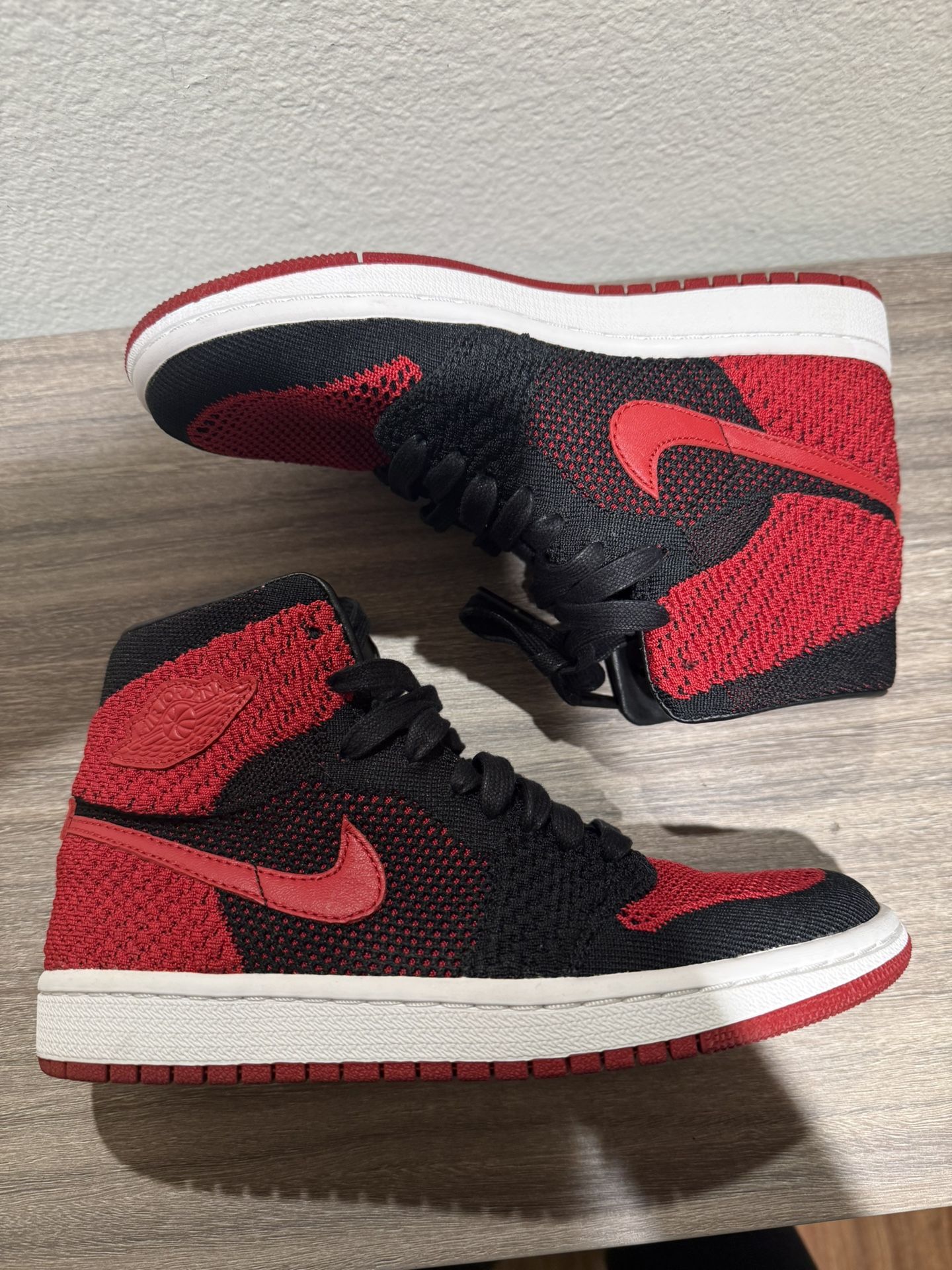 Jordan 1 Retro High Flynit 5y or 6.5Womens - Bred