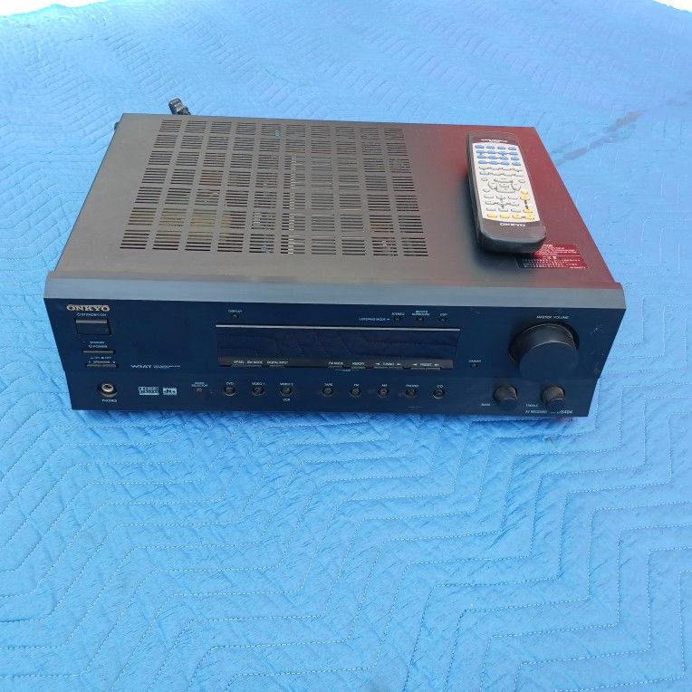 Onkyo Tuner Amplfier AV With Remote