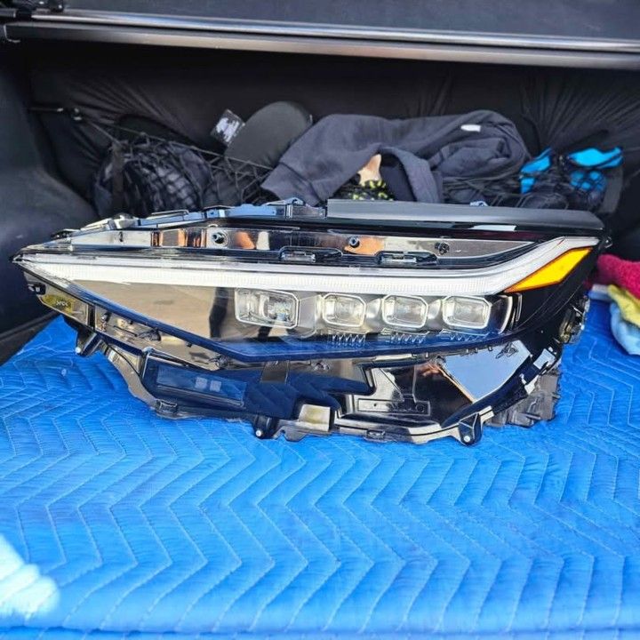BZ4X HEADLIGHT 2023
