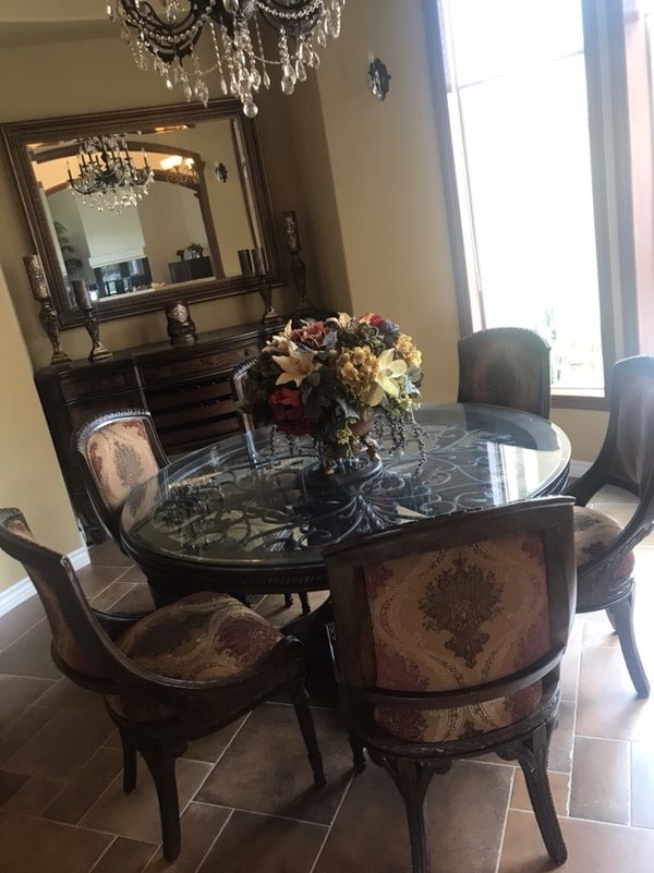 Round Dining Table And Credenza Must Furniture In El Round Dining Table And Credenza Must Furniture In El Cajon Ca Offerup