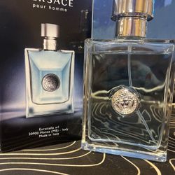 Versace Light Blue Colonge 