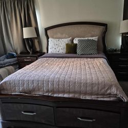 Queen Size Bedroom Set 