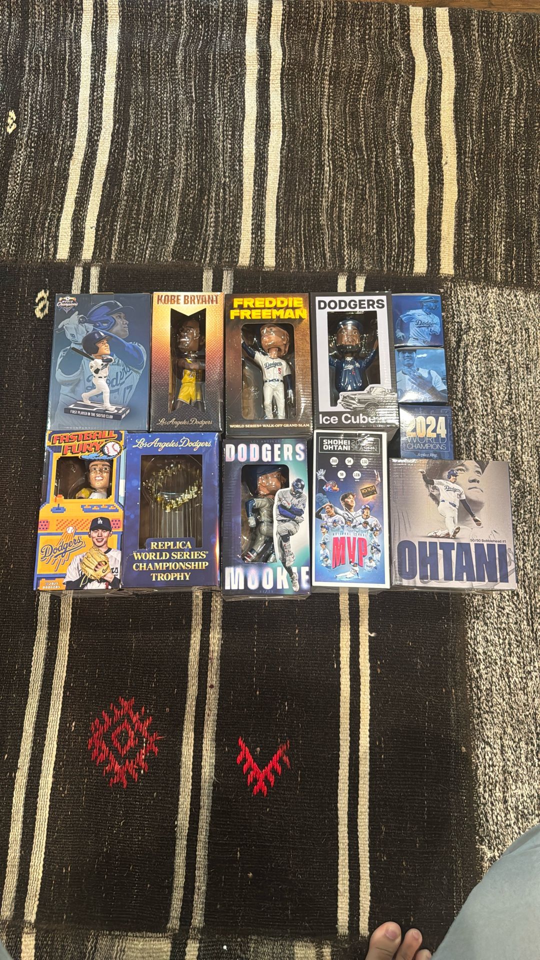 Dodgers Bobblehead/Ring Lot