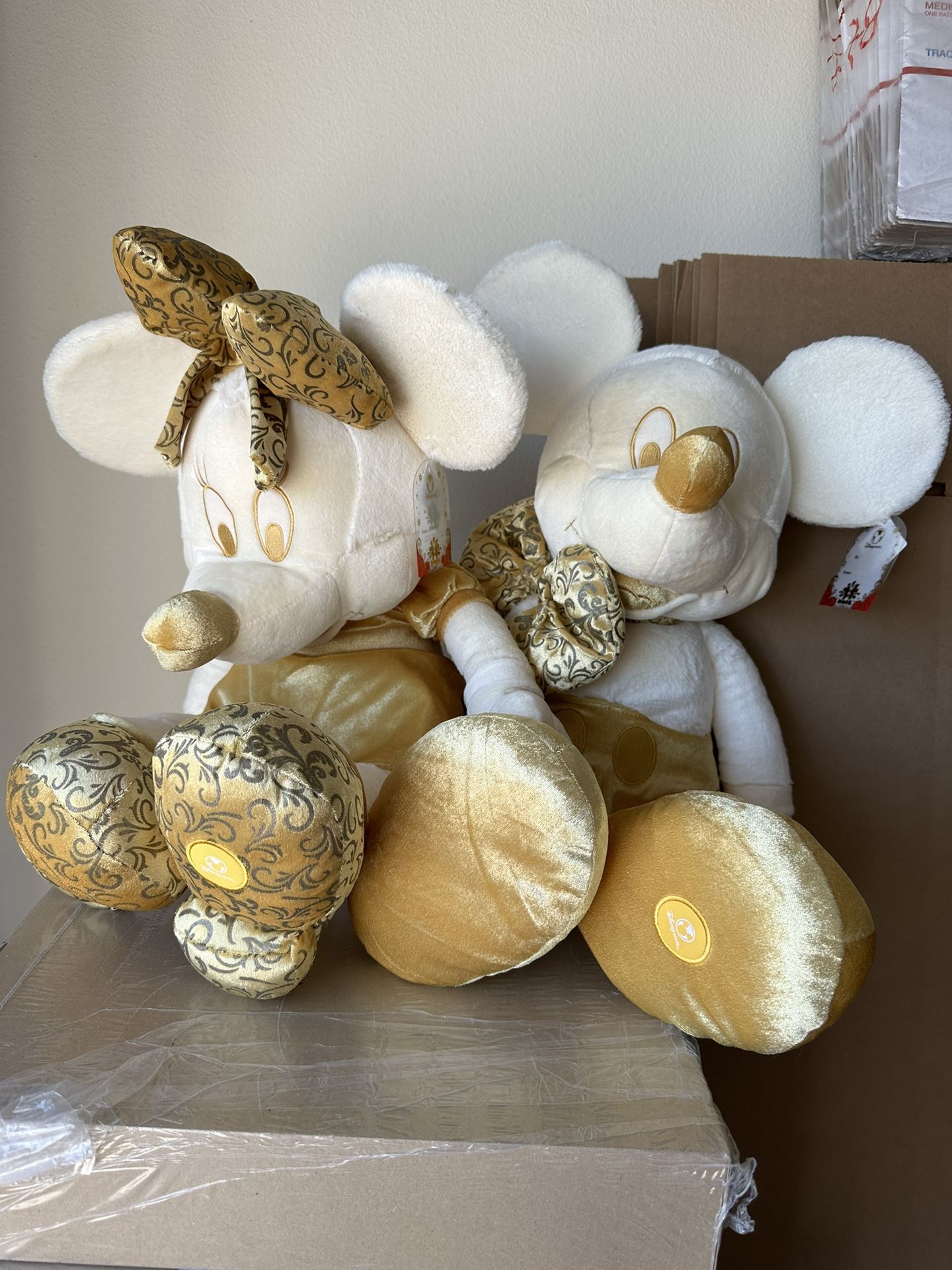 Mickey Mouse Minnie Christmas Holiday Disney Store Limited Edition