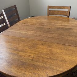 Antique Table With 4 Chairs 