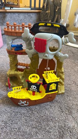 Pirate play toy