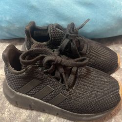 Adidas Swift Run