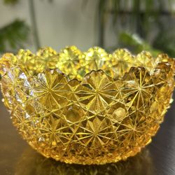 Vintage 4.75inch Briliant Yellow/Amber, Daisy & Button Bowl With Scalloped Edges