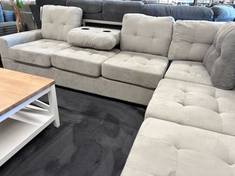 Reversible Sectional with Chaise