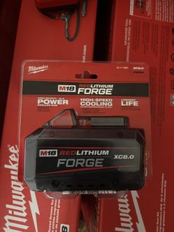 New Milwaukee M18 REDLITHIUM FORGE XC8.0 Battery 