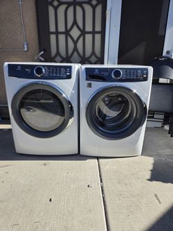 Electrolux Washer And Electric Dryer