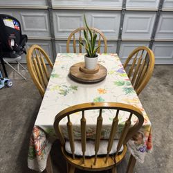 Solid Wood Dining Set – Table + Chairs – Great Condition