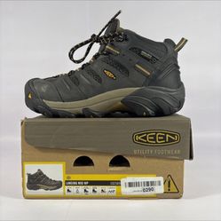 Keen Boots Size 8