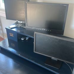 3 older computer monitors sold together $30