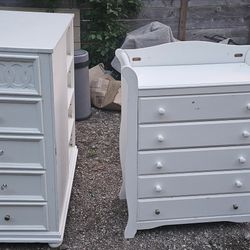 Chest Of Drawers With a Storage Cabinet 