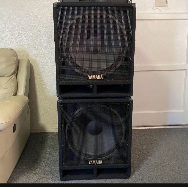 YAMAHA BASS SPEAKERS 
