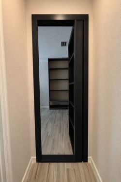 Murphy Door