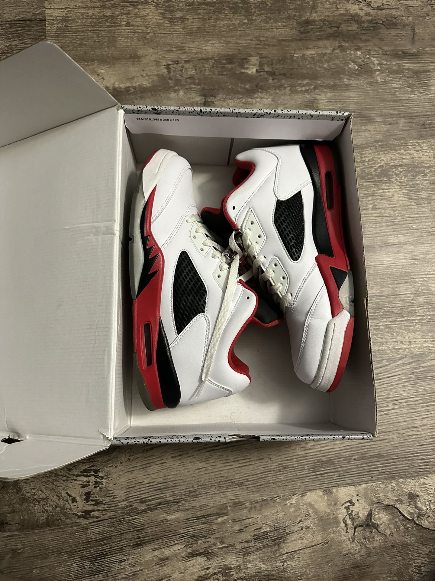 Air Jordan 5 Fire Red Low