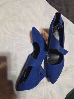 Nine West Blue suede heels