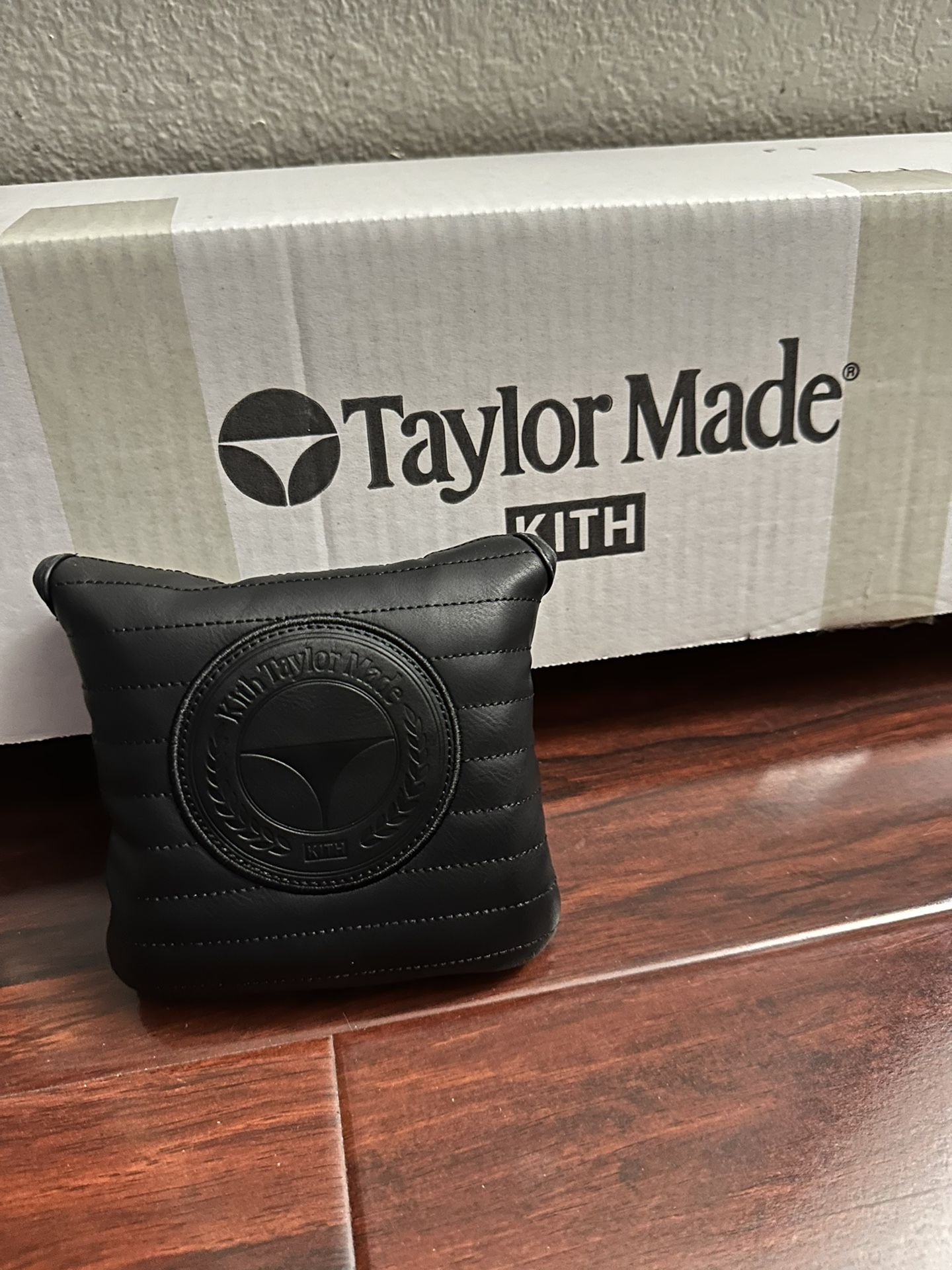 Taylor Made Kith Putter Cover