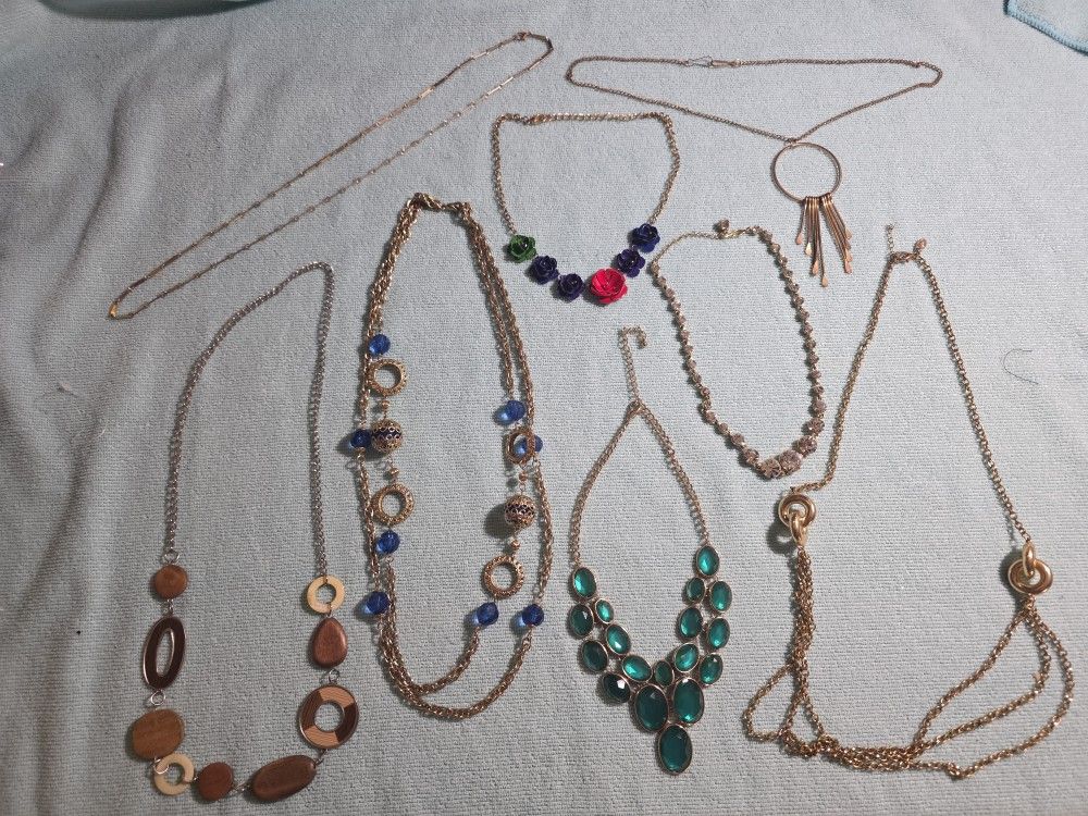 Extravagant Jewelry Design Necklaces Elegant Stones Vintage