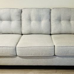 LIVING SPACES Plush SOFA Light Grey 