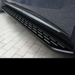 2025 Chevy traverse Running Boards. Like New. 3 Weeks Old 
