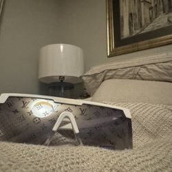Louis Vuitton Z1012E Shield Sunglasses - Authentic - White Frame