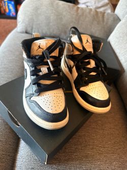 White, grey Jordan’s