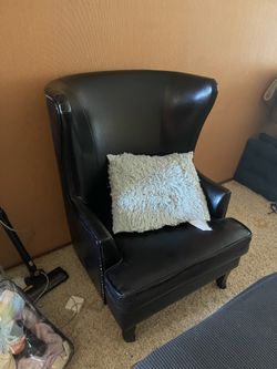 Sitting chairs
