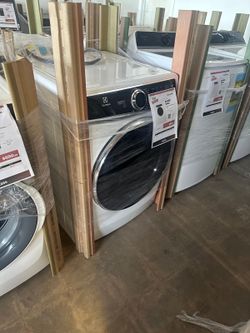 Electrolux ELFE7637AW Electric Dryer