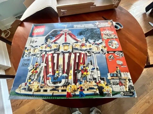 LEGO Creator Expert 10196: Grand Carousel – Iconic Collectors' Set