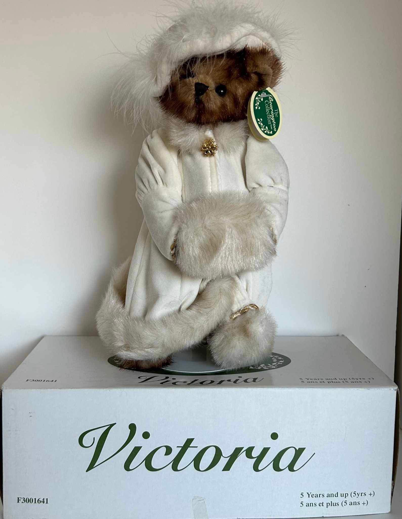 Bearington Collection Retired Victoria Bear Cream Velour Jacket Faux Fur Muffler