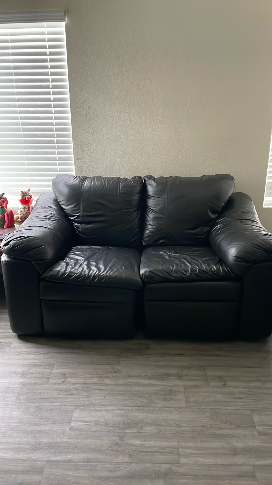 Recliner Lazy Boy Leather Couch