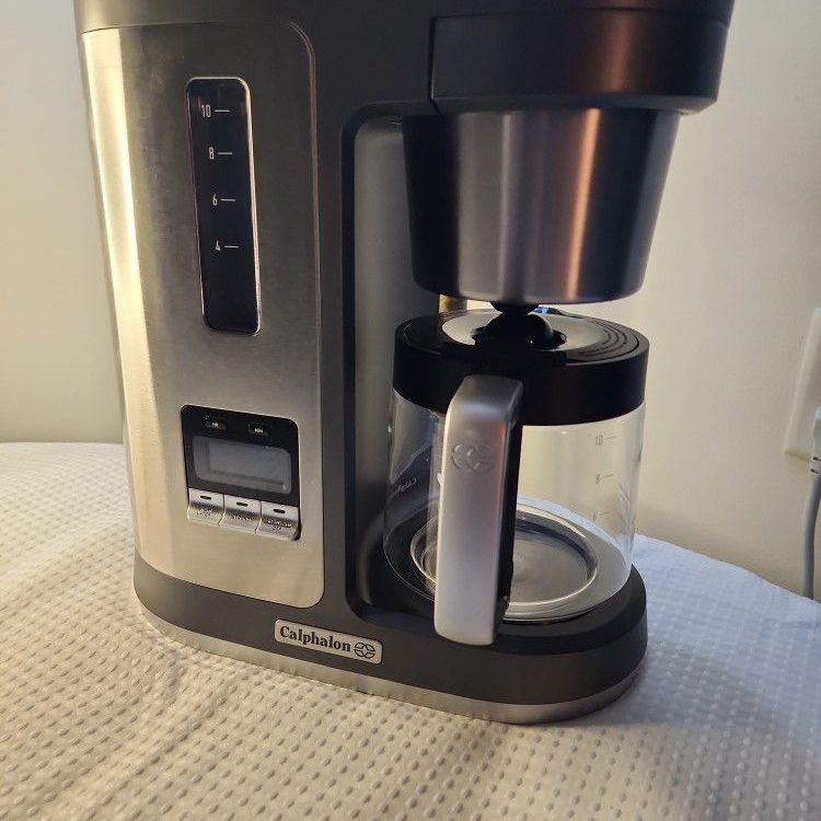 Calphalon BVCLDCG1 10 Cup Programmable LCD Display Coffee Maker Stainless  Steel for Sale in Brunswick, OH - OfferUp