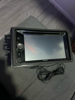 Sony touchscreen cd/dvd receiver with Bluetooth and more