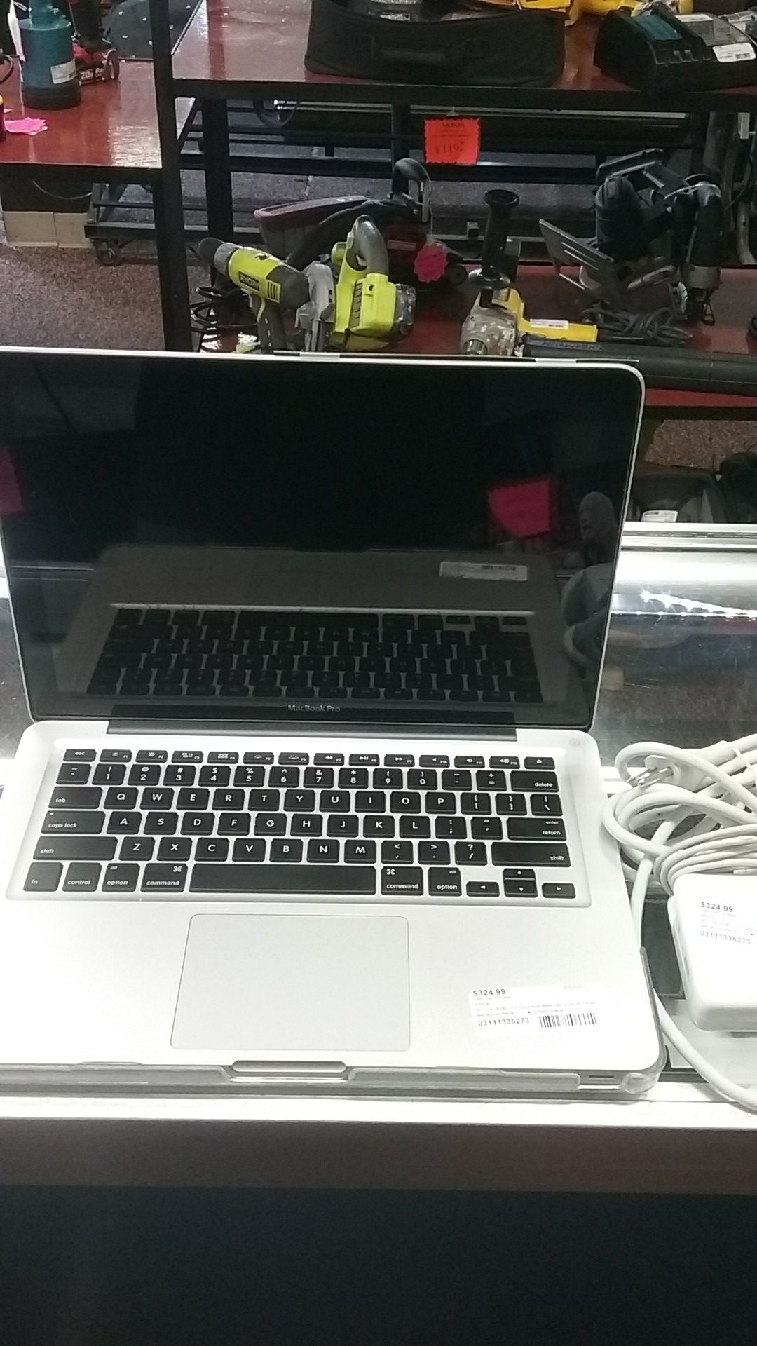 Apple MacBook Pro 2011 (model inventory code 0 3 1 1 1 3 3 6 2 7 3)