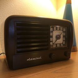 Vintage, 1947 Admiral Aeroscope tube Radio in perfect condition🎶 very collectible