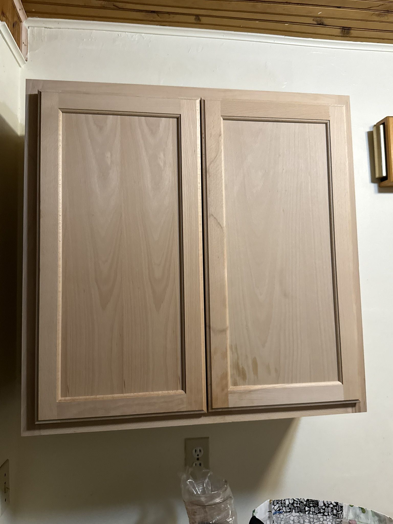 Kitchen cabinet